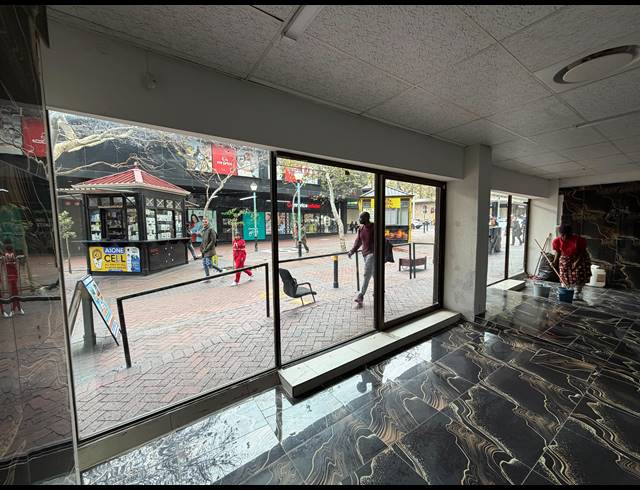 303M² BUILDING TO LET IN CAPE TOWN CITY CENTRE